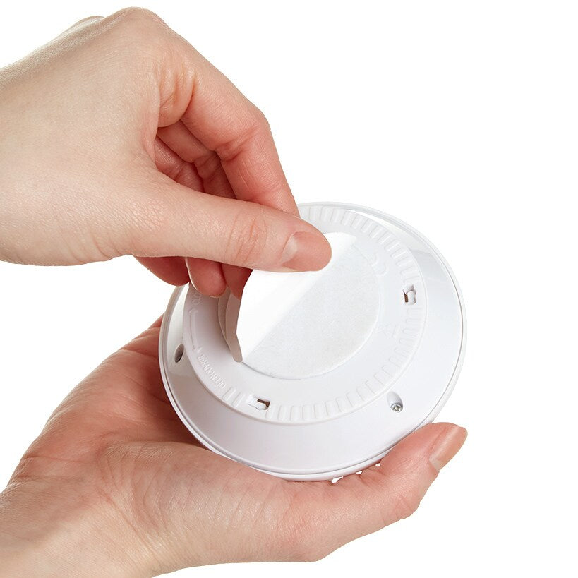 Wireless LED Puck Lights - Versatile Battery Operated 6 Pc with Remote